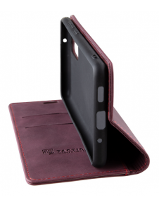Röd basker och mycket elegant omslag Realme 7 Pro.