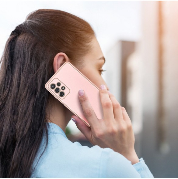 Rosa och mycket snyggt skal Samsung Galaxy A72 4G.