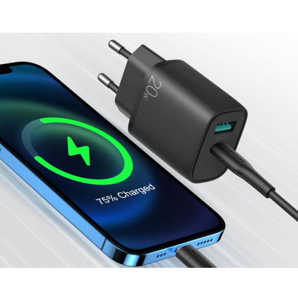 USB-C-utgång 5V / 3A 9V / 2,22A 12V / 1,67A