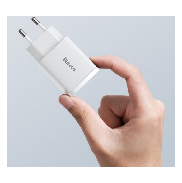 Typ-C+USB-A-utgång: 5V/3A