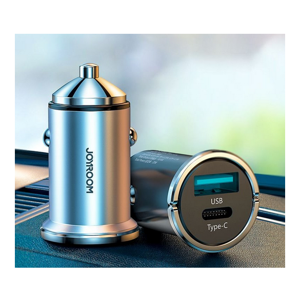 - USB -utgång 4.5V / 5A 5V / 4.5A 9V / 2.25A 12V / 1.5A
- USB-C-utgång 5V / 3A 9V / 2,22A 12V / 1,67A