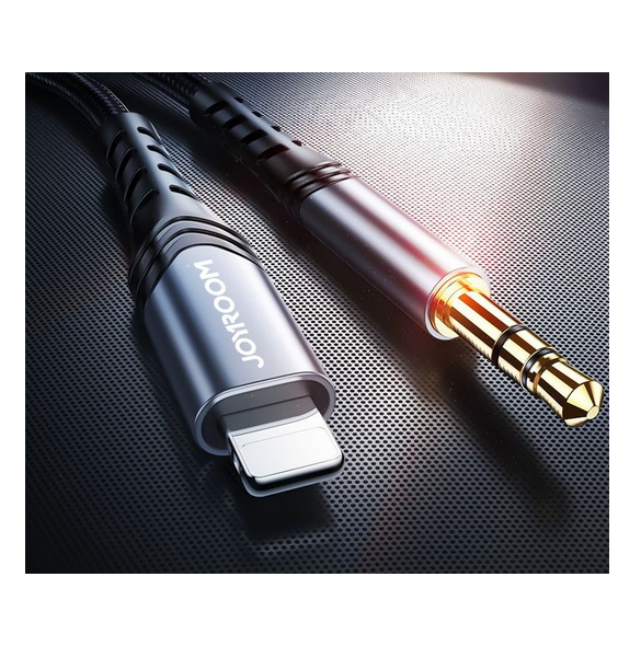 - USB-C-kontakt och 3,5 mm-uttag