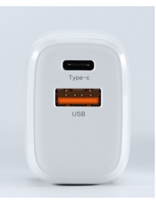 - USB-C-utgång 5V / 3A 9V / 2,22A 12V / 1,67A