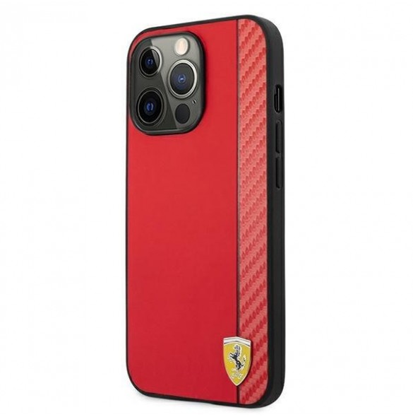 Rött och väldigt stilrent skal iPhone 13 Pro Max.