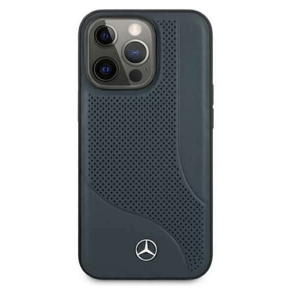 Marint och väldigt praktiskt fodral från Mercedes.