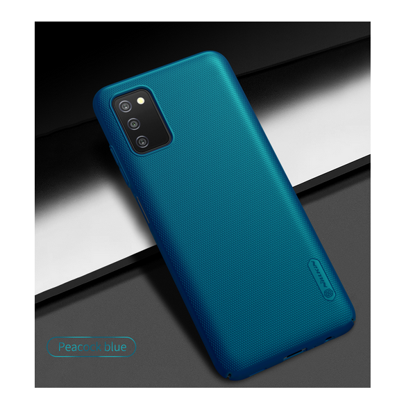 Påfågelblått och väldigt stilrent skal Samsung Galaxy A03s.