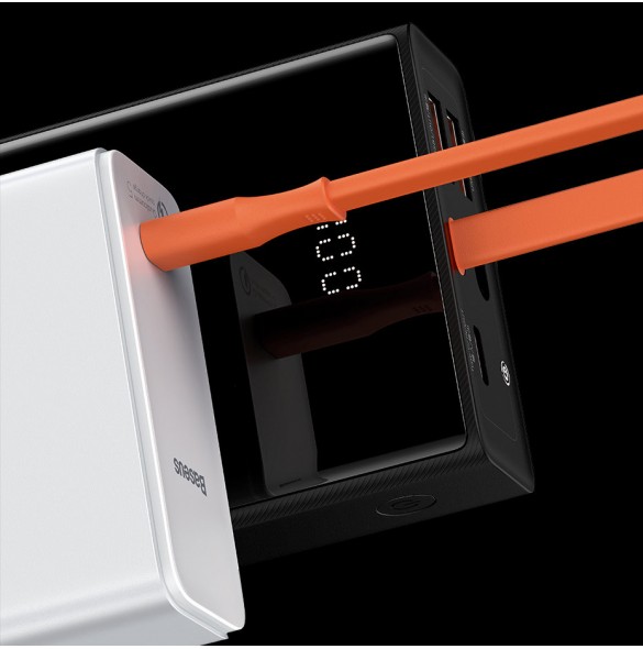 USB1 / USB2-utgång: 4,5V / 5A; 5V / 4,5A; 5V / 3A; 9V / 3A; 12V / 2,5A