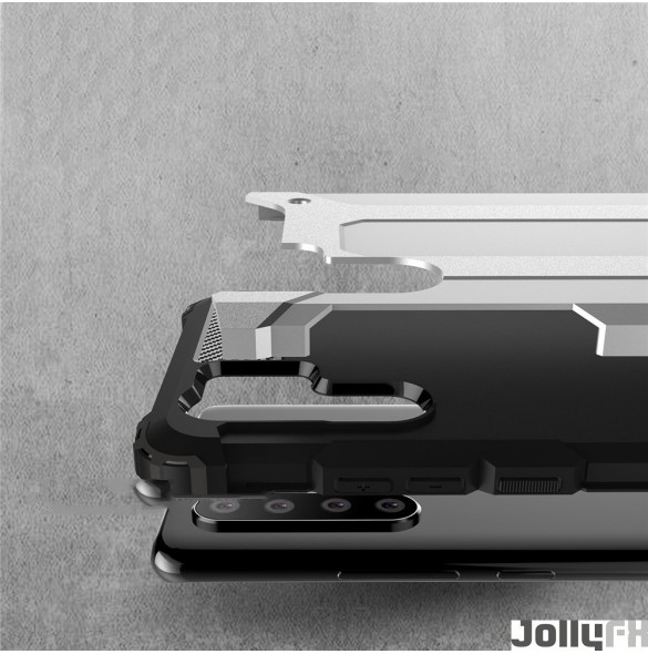 Silver och väldigt snyggt skydd till Huawei P30 Pro.
