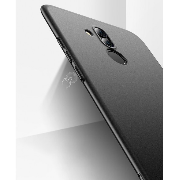 Svart och väldigt snyggt skydd för Huawei Mate 20 Lite.