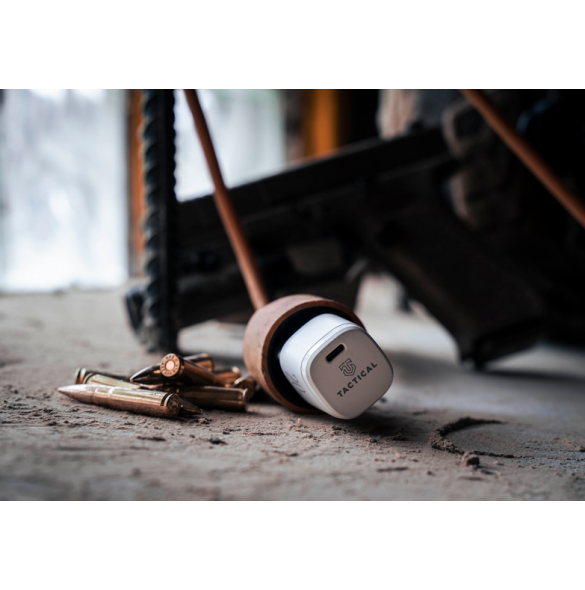 Typ-C PD: 5V / 3A 9V / 2,2A 12V / 1,67A