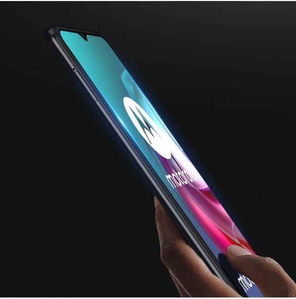 Dux Ducis 9D Tough Screen Protector i härdat glas täckt med ram för Motorola Moto G10 / Moto G20 / Moto G30 - Svart (väskvänlig)