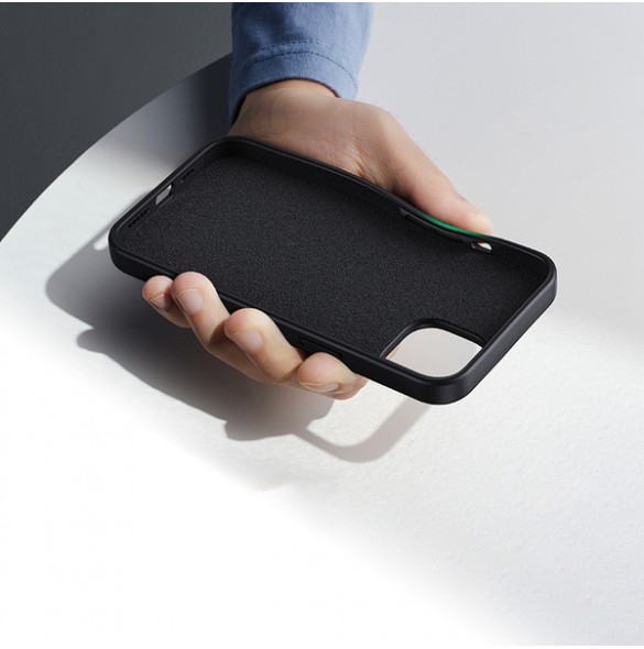 Ugreen LP625 Silky Silicone Protective Case Rubber Flexible Silicone Phone Case for iPhone 14 Black