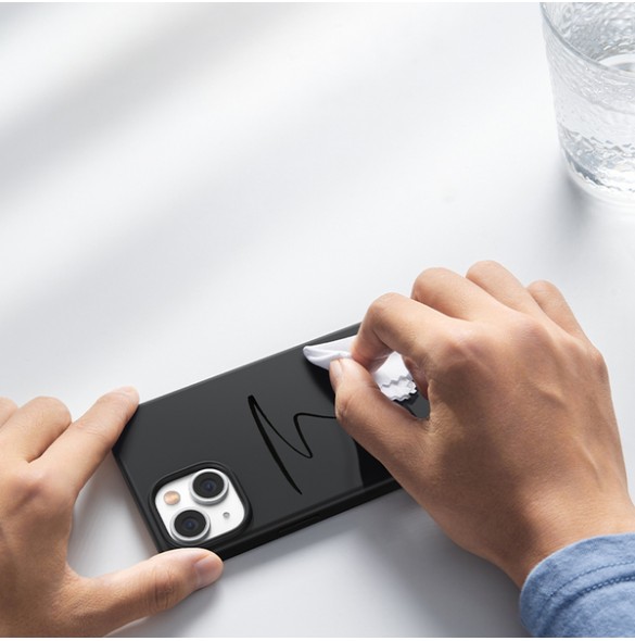 Ugreen LP625 Silky Silicone Protective Case Rubber Flexible Silicone Phone Case for iPhone 14 Black