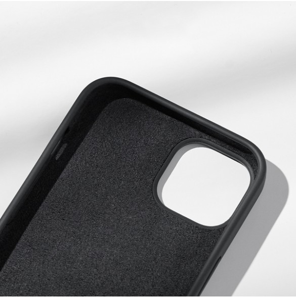 Ugreen LP625 Silky Silicone Protective Case Rubber Flexible Silicone Phone Case for iPhone 14 Black