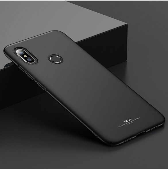 Svart och väldigt snyggt skydd till Xiaomi Mi 8.
