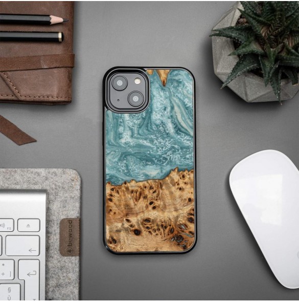 Wood and resin case for iPhone 15 Plus Bewood Unique Uranus - blue and white