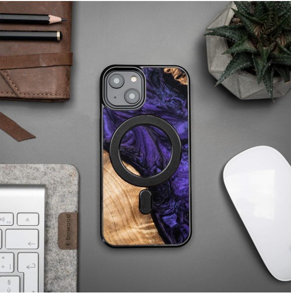 Wood and resin case for iPhone 15 Plus MagSafe Bewood Unique Violet - purple and black