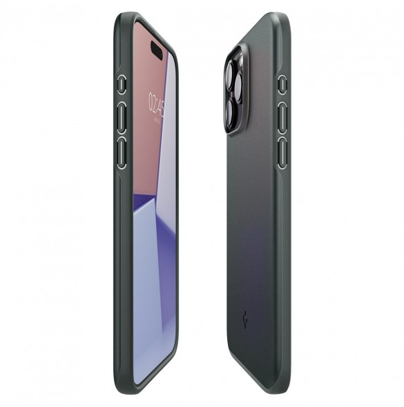 Spigen Thin Fit case for iPhone 15 Pro - green