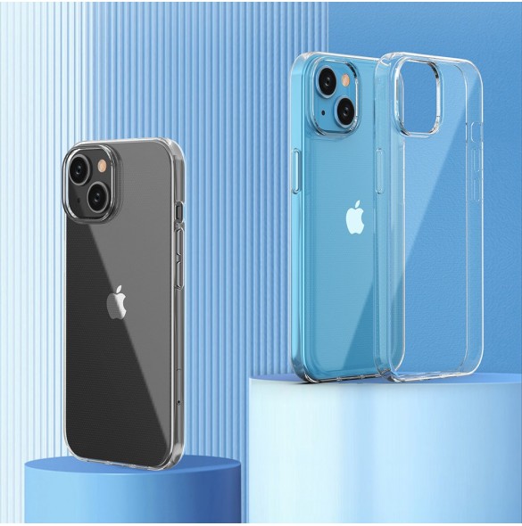 iPhone 15 case from the Ultra Clear series in transparent color