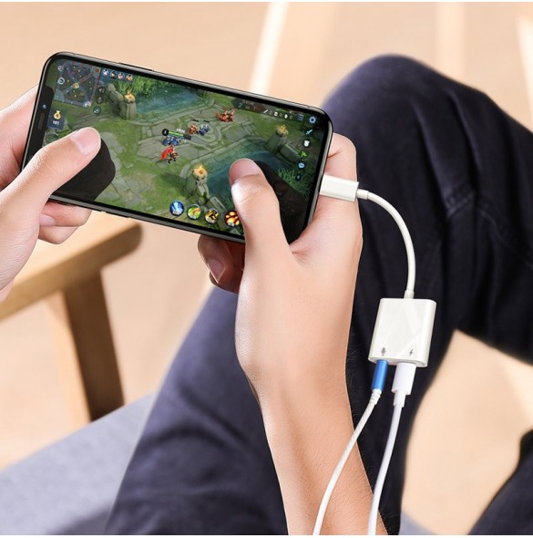 Joyroom universal Lightning-adapter - 3,5 mm minijack med laddningsport vit (S-Y105)