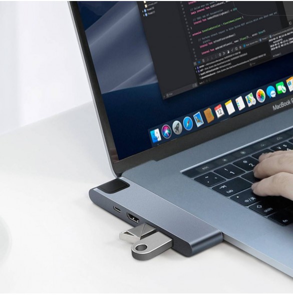 Baseus Multifunctional HUB 7in1 USB C Thunderbolt Dockningsstation (MacBook Pro 2016/2017/2018) grå