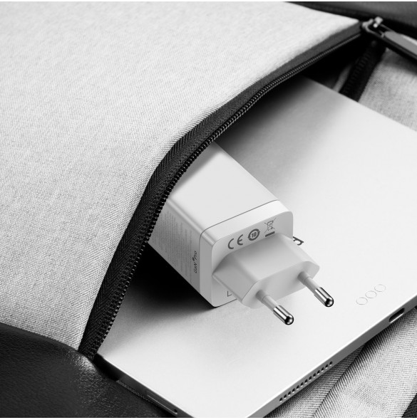 Baseus GaN3 Pro snabb universal GaN-laddare 2 x USB Typ C / USB + kabel USB Typ C - USB Typ C 65W PD3.0, QC4.0 +, AFC vit (CCGP0
