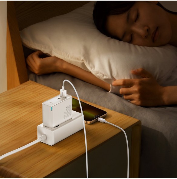 Baseus GaN5 Pro snabb universal väggladdare GaN USB Typ C / USB 100W PD3.0, QC4.0+, AFC vit (CCGP090202)
