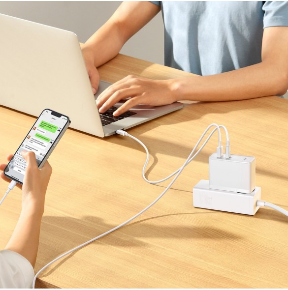 Baseus GaN5 Pro snabb universal väggladdare GaN USB Typ C / USB 100W PD3.0, QC4.0+, AFC vit (CCGP090202)