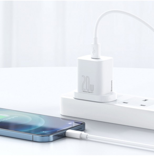 Baseus Super Si 1C snabbladdare USB Typ C 20W Strömförsörjning UK vit + USB Typ C - Lightning-kabel 1m (TZCCSUP-K02)
