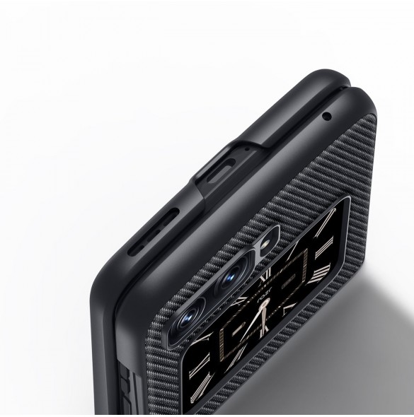 Dux Ducis Fino fodral till Motorola Razr 2022 skal med silikonram svart