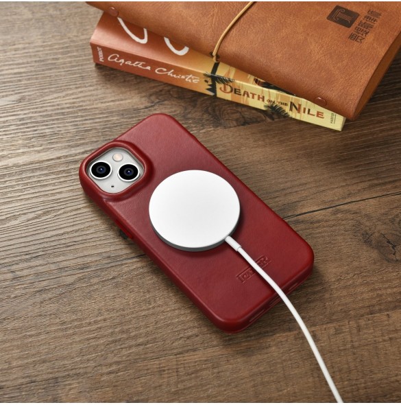 iCarer CE Oil Wax Premium Leather Folio Fodral iPhone 14 Plus Magnetic Flip Leather Folio Fodral MagSafe Röd (AKI14220707-RD)