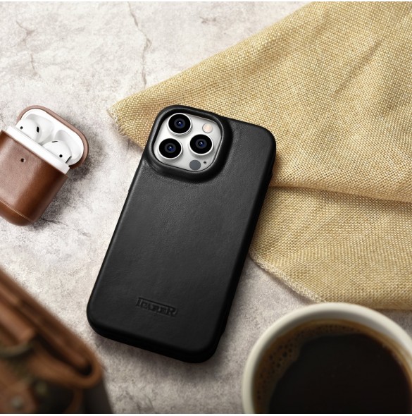 iCarer CE Oil Wax Premium Leather Folio Case Läderfodral iPhone 14 Pro Magnetic Flip MagSafe Black (AKI14220706-BK)