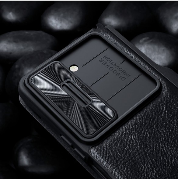 Läderfodral med flip och kameraskydd för Samsung Galaxy Z Fold 5 Nillkin Qin Leather Pro - Guld