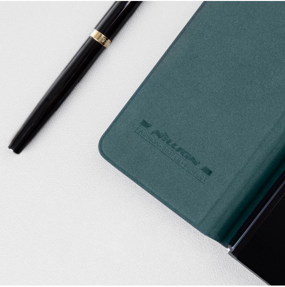 Läderfodral med flip och kameraskydd för Samsung Galaxy Z Fold 5 Nillkin Qin Leather Pro - Guld