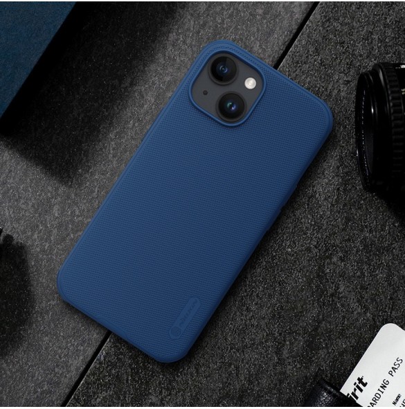 Nillkin Super Frosted Shield Pro förstärkt skal till iPhone 15 - blå