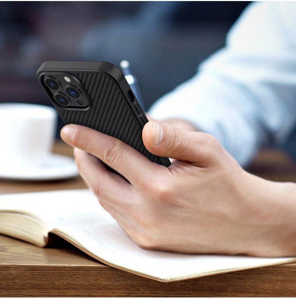 Nillkin Synthetic Fiber Carbon fodral till iPhone 13 Pro Max svart