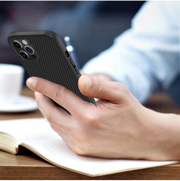 Nillkin Synthetic Fiber Case pansarskal till iPhone 12 Pro Max svart