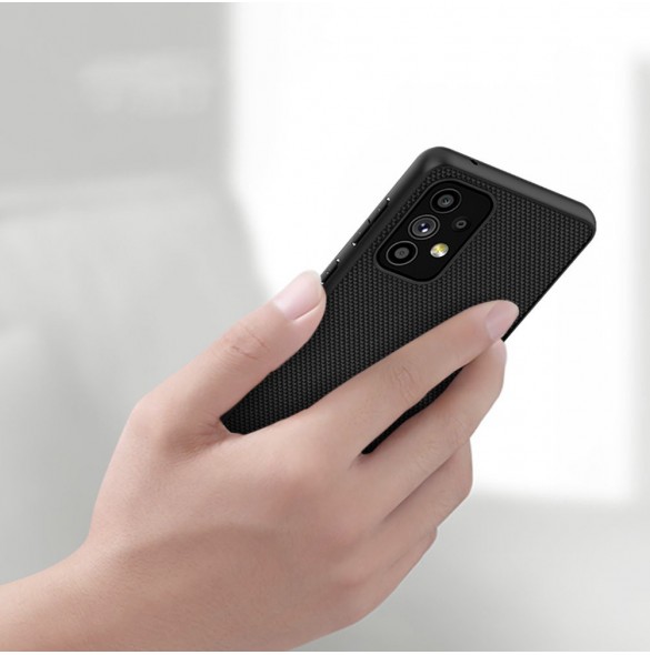 Nillkin Textured Case ett slitstarkt förstärkt fodral med en gelram och nylon på baksidan av Samsung Galaxy A73 svart