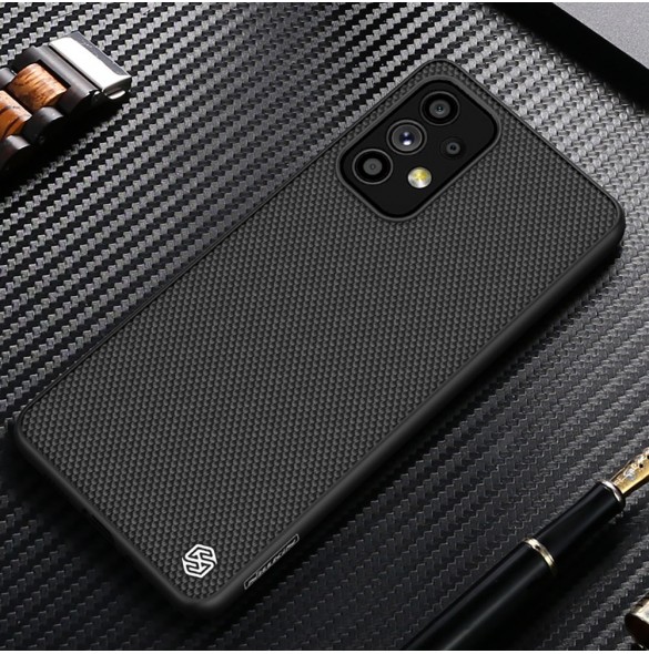 Nillkin Textured Case ett slitstarkt förstärkt fodral med en gelram och nylon på baksidan av Samsung Galaxy A73 svart