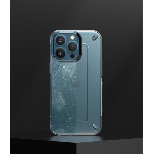 Ringke UX hållbart hårt fodral för iPhone 13 Pro transparent (UX564E72)
