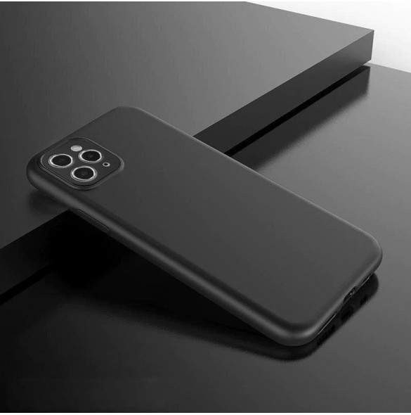 Mjukt fodral för Motorola Moto E13 tunt silikonskydd svart