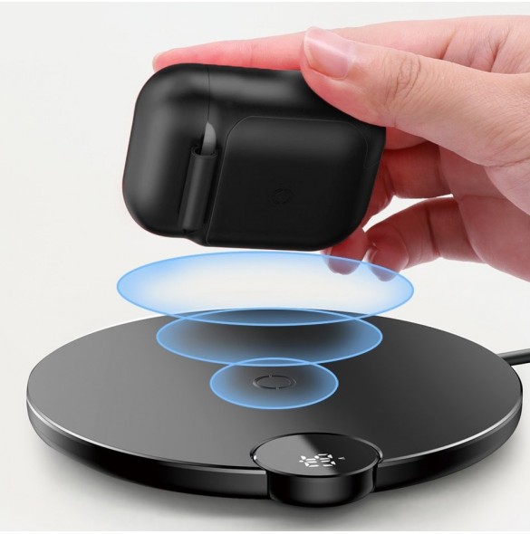 Det kommer att skydda ditt AirPods-fall mot stötar och blåmärken i det dagliga slipverket.