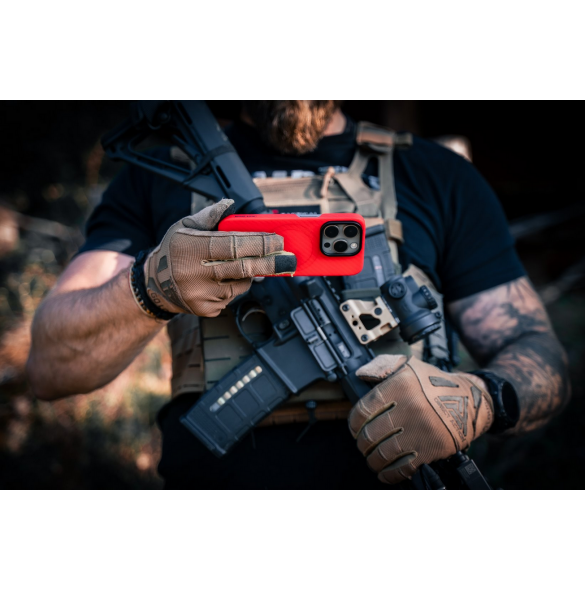 Tactical MagForce Aramid Bloody Mary Limited Edition skal till Apple iPhone 16 Pro Max