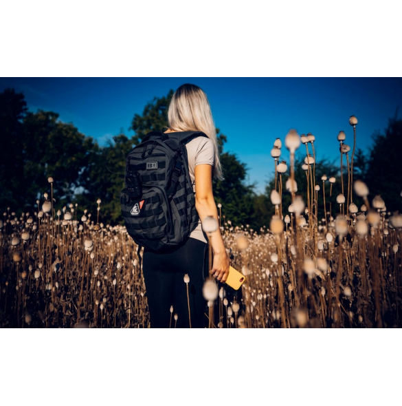 Tactical Velvet Smoothie Cover för Samsung Galaxy S25 Ultra Chilli