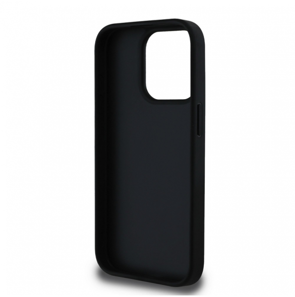 Guess PU Grained 4G metalllogofodral för iPhone 15 Pro Svart