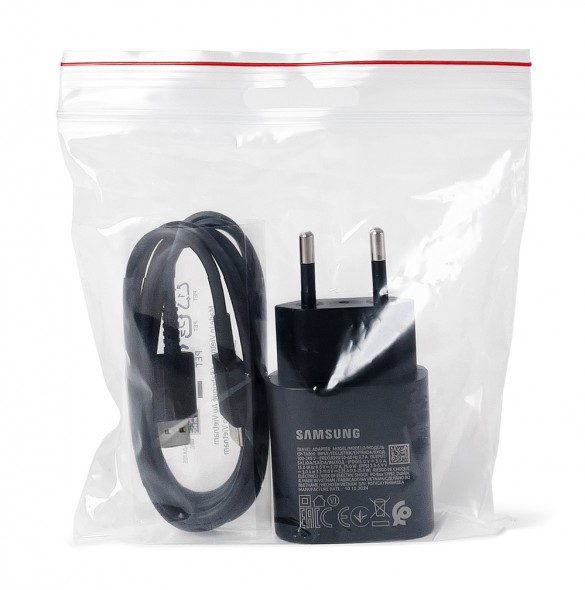Samsung EP-TA200EBE USB-A 15W väggladdare med EP-DR140ABE USB-A - USB-C-kabel - svart