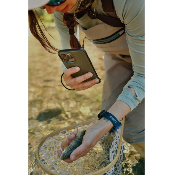 Urban Armor Gear UAG Civilian-skal kompatibelt med Apple iPhone 14 Plus - Olivgrön (114037117272)