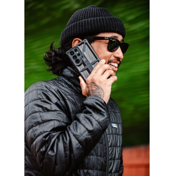 Monarch-serien Galaxy S22 5G-skal - Svart (213421114040)