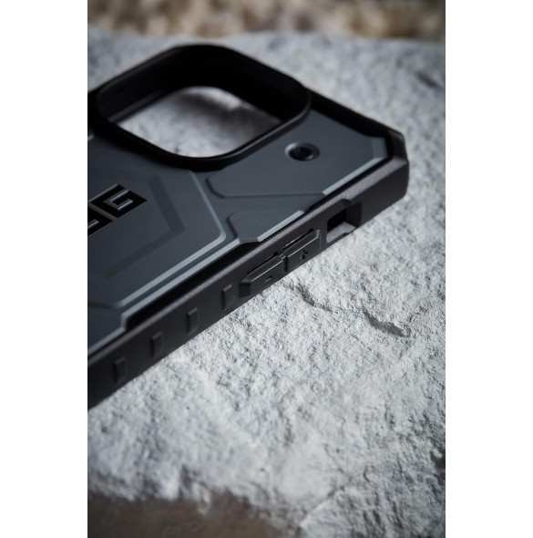 Pathfinder iPhone 14 Plus-skal - Silver (114053113333)