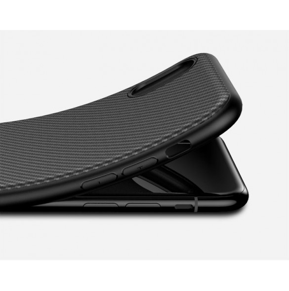 Svart och väldigt snyggt skydd till iPhone XS Max.